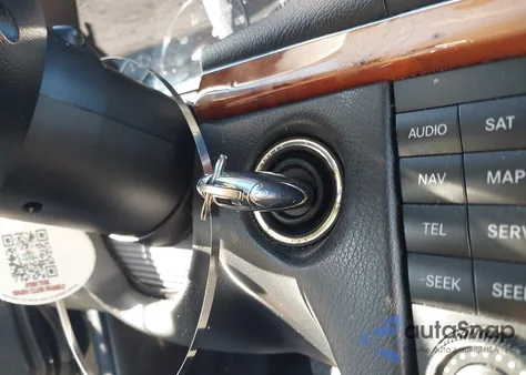 2008 Mercedes-Benz E 350 4Matic z USA, uszkodzony, nr VIN WDBUF87X18B293018